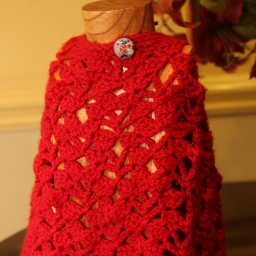 NEW Handcrafted Lacy Red Crochet Cowl - Picture 2 of 3